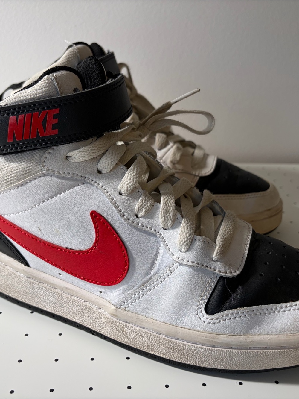 Nike Kids High-Top Sneakers in White, Black & Red